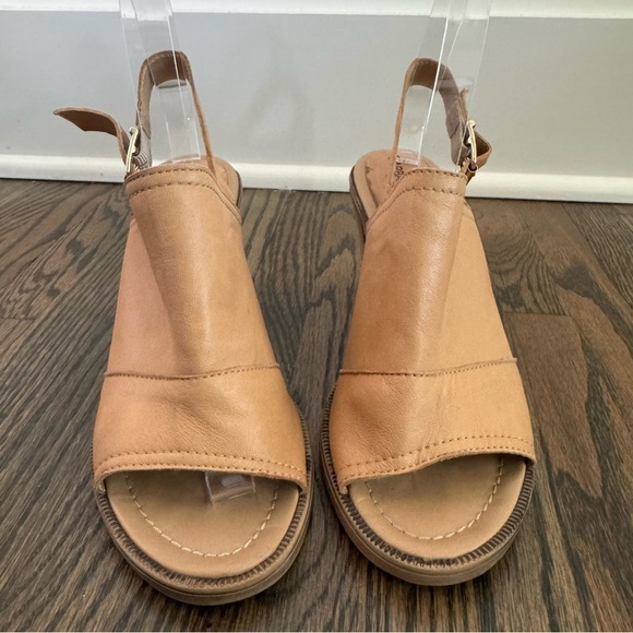 Barbara Barbieri Tan Leather Heels size 6.5 - Picture 3 of 8